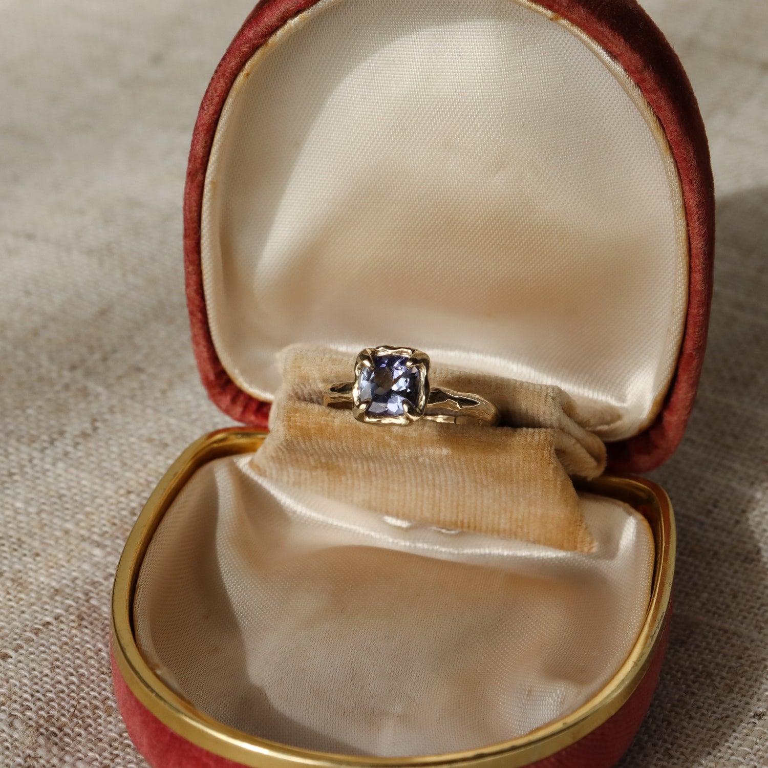 Skye Solitaire | Tanzanite, 14k Gold