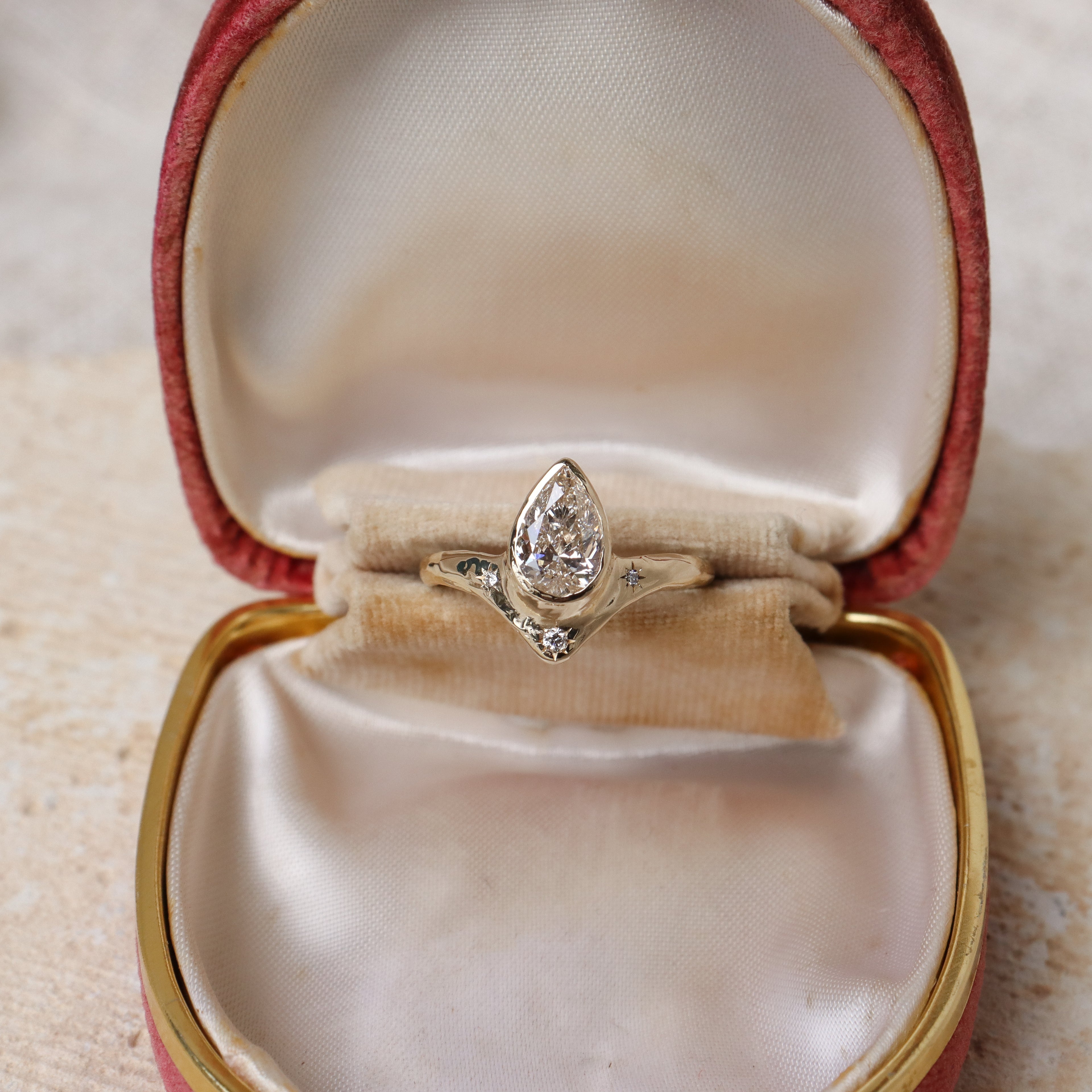 Reign of Light | Diamonds, 14k Gold