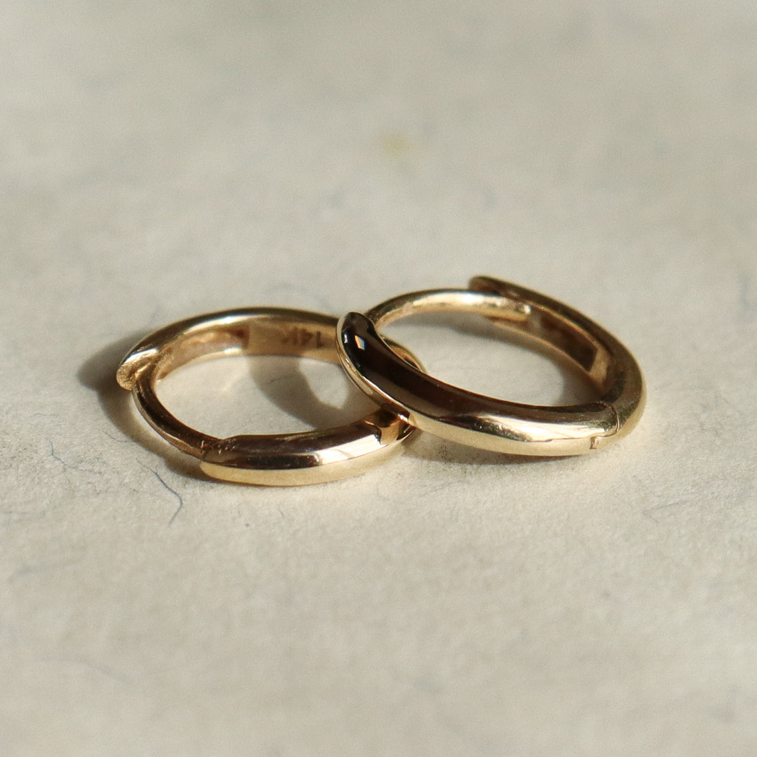 Classic Huggie Hoop | 11mm 14k gold