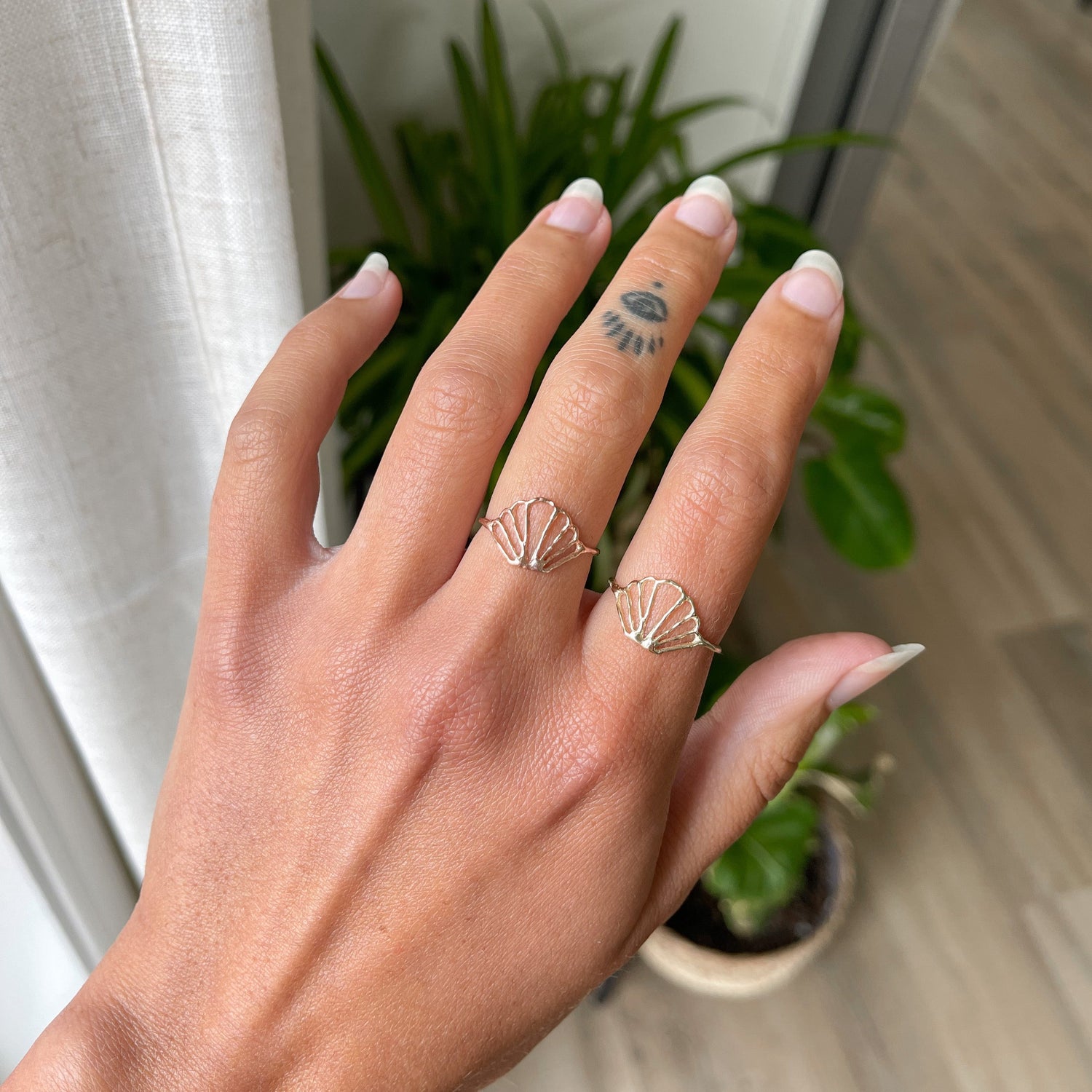 The Spirit of the Sea | 14k Gold Scallop Shell Ring