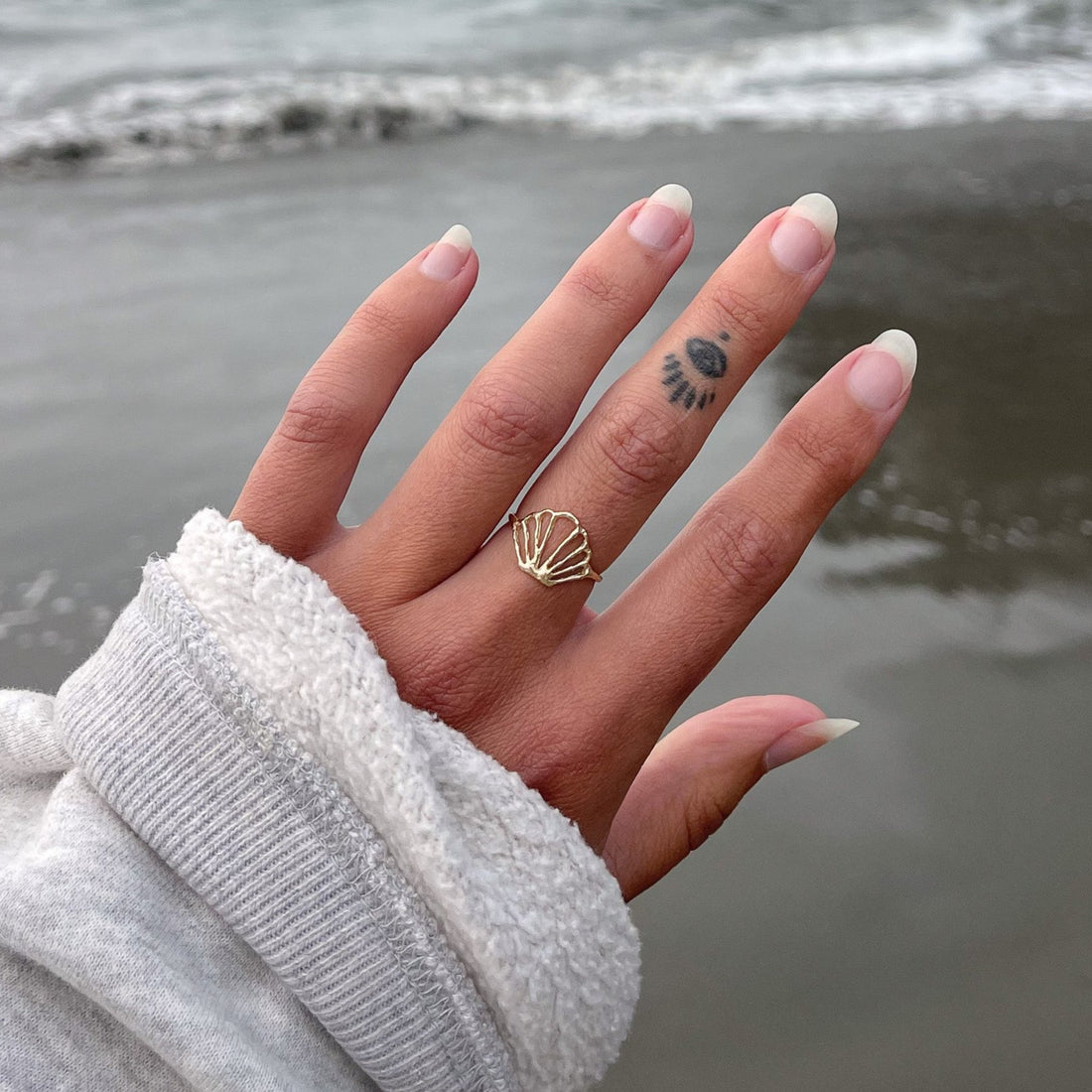 The Spirit of the Sea | 14k Gold Scallop Shell Ring