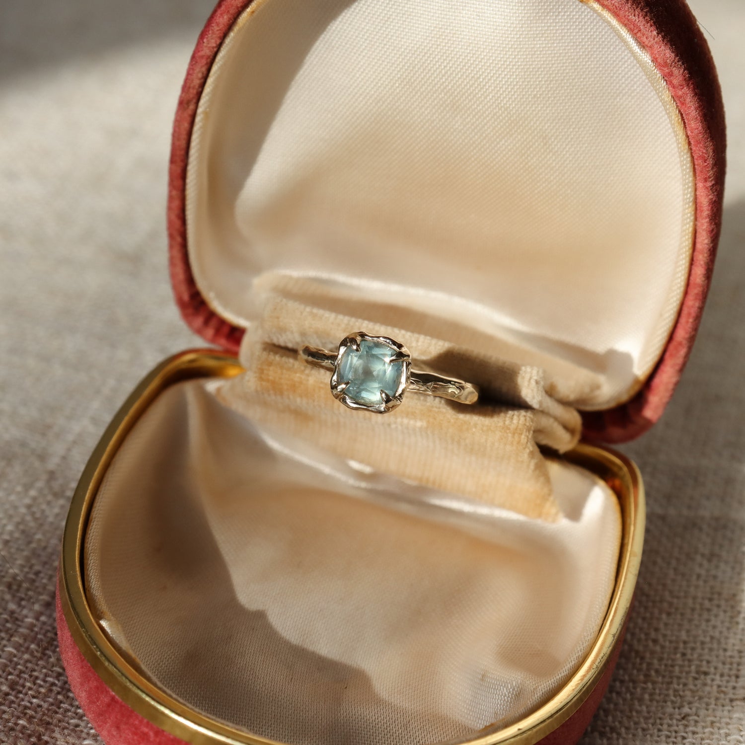 Skye Solitaire | Montana Sapphire, 14k Gold