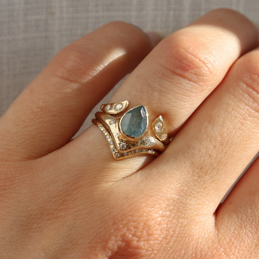Reign of Light Ring | Montana Sapphire, Diamonds, 14k Gold