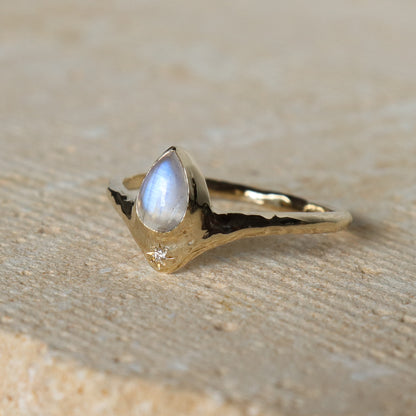 The Reign of Light | Smooth Moonstone, Diamond, 14k Gold