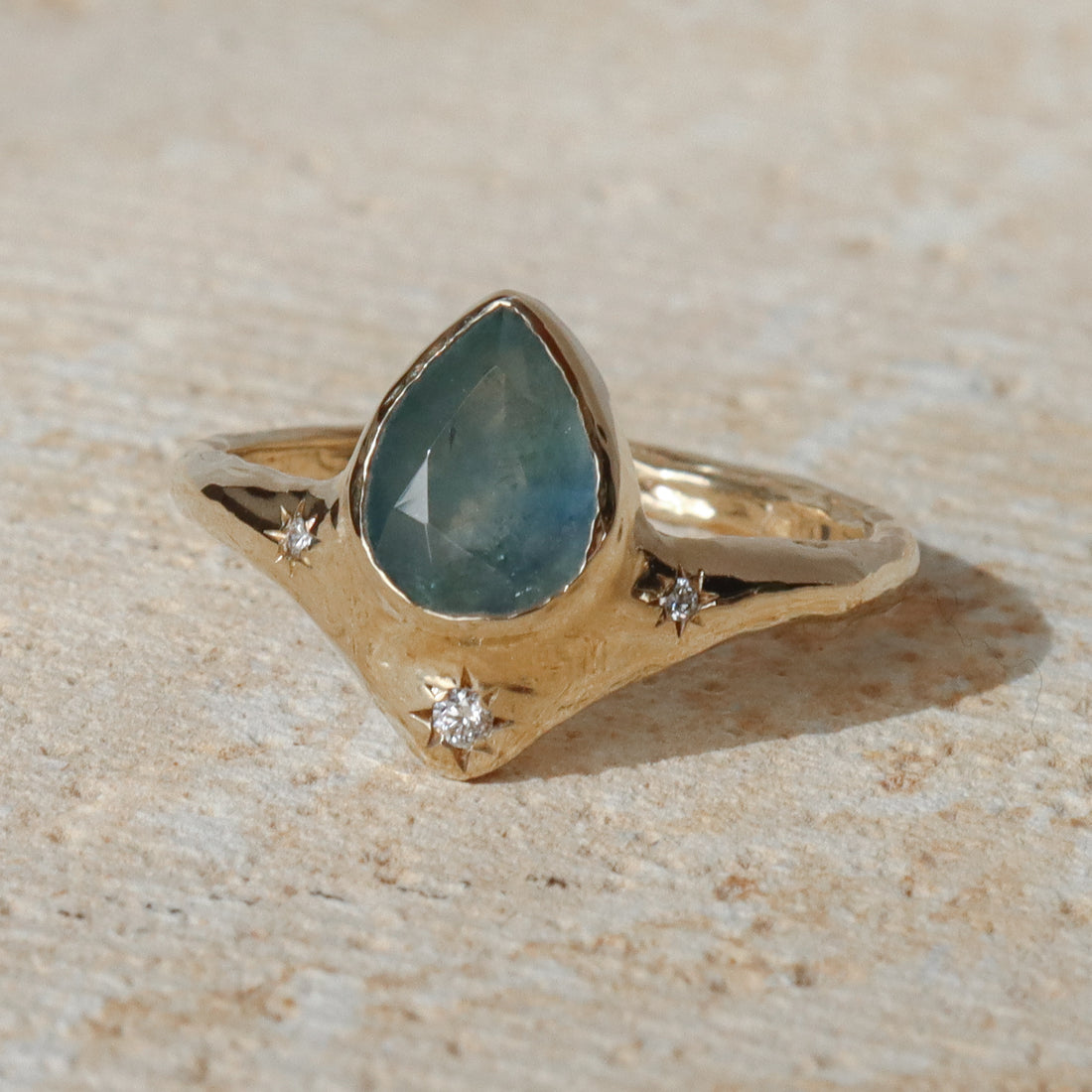 Reign of Light Ring | Montana Sapphire, Diamonds, 14k Gold