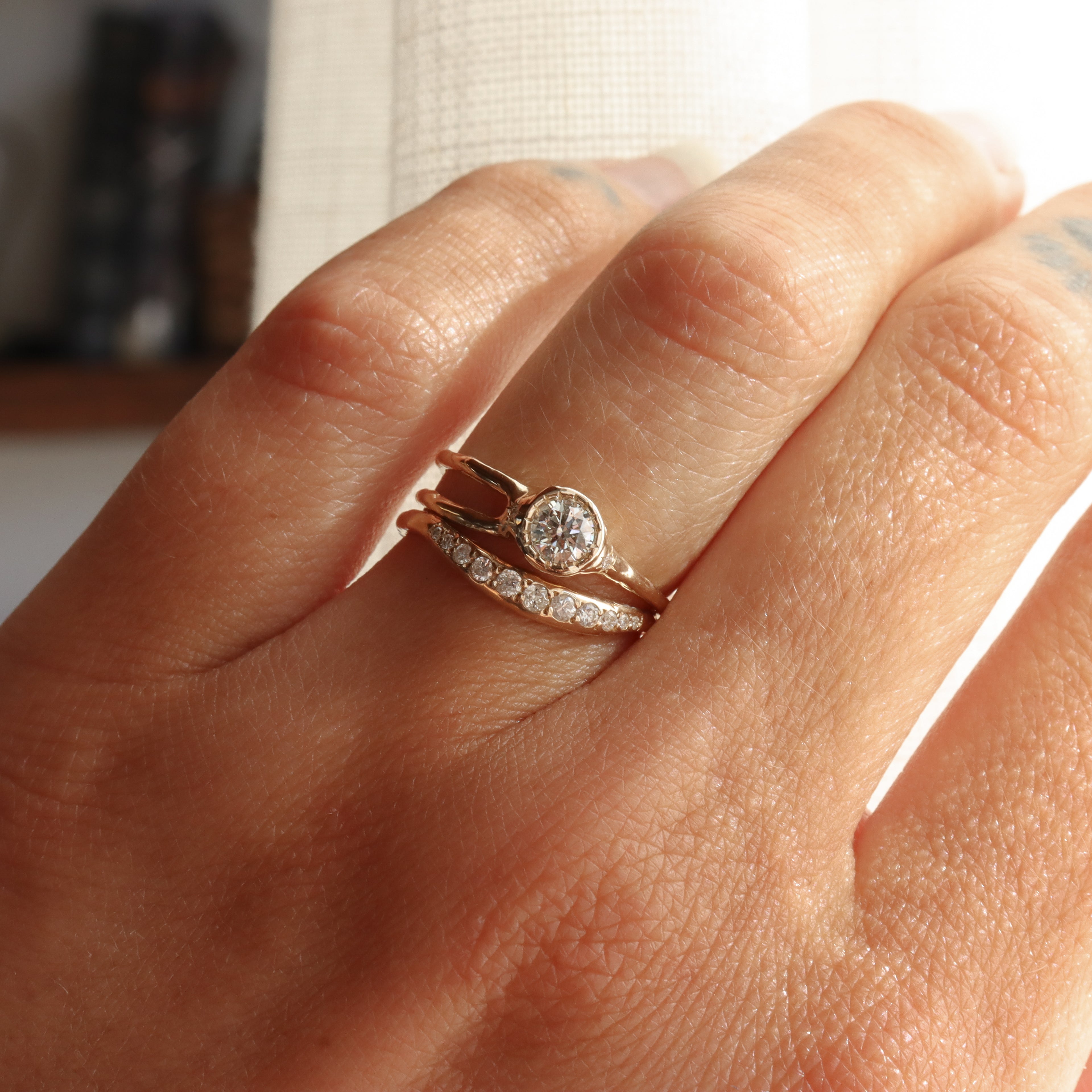The Shooting Star Ring | 4mm Round Diamond, 14k Gold