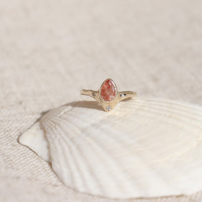 Reign of Light Ring | Sunstone, Diamonds, 14k Gold