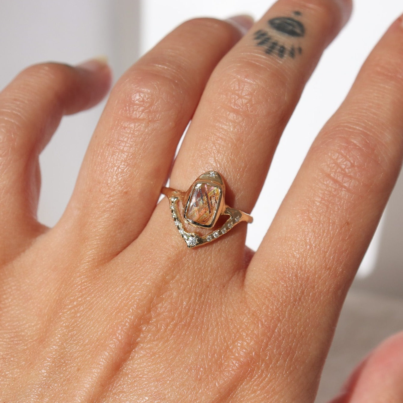 Starfall Ring | Rainbow Lattice Sunstone, Diamonds, 14k Gold