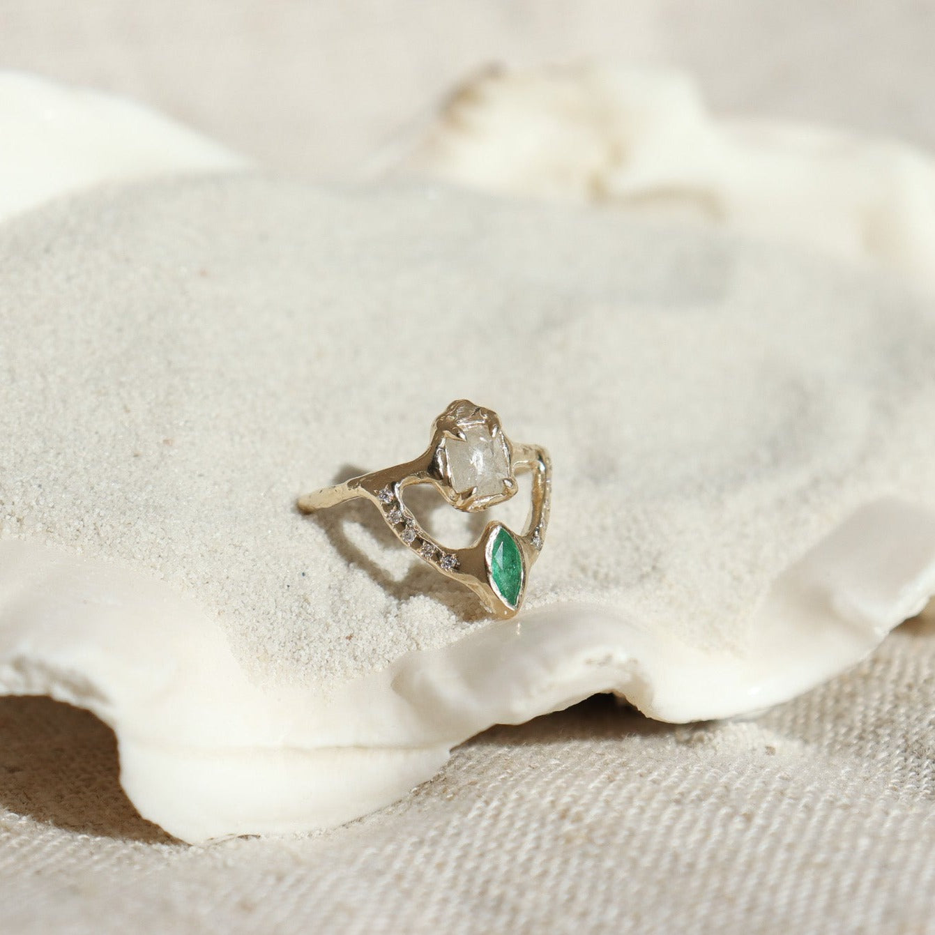 Reflections Ring | Icy Diamond, Emerald, Diamonds, 14k gold