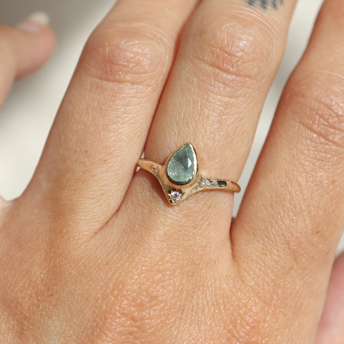 Reign of Light Ring | Montana Sapphire, Diamonds, 14k Gold