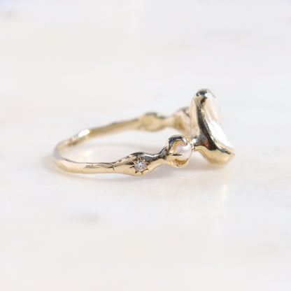 Nerida Ring | Pearls, Diamonds 14k Gold