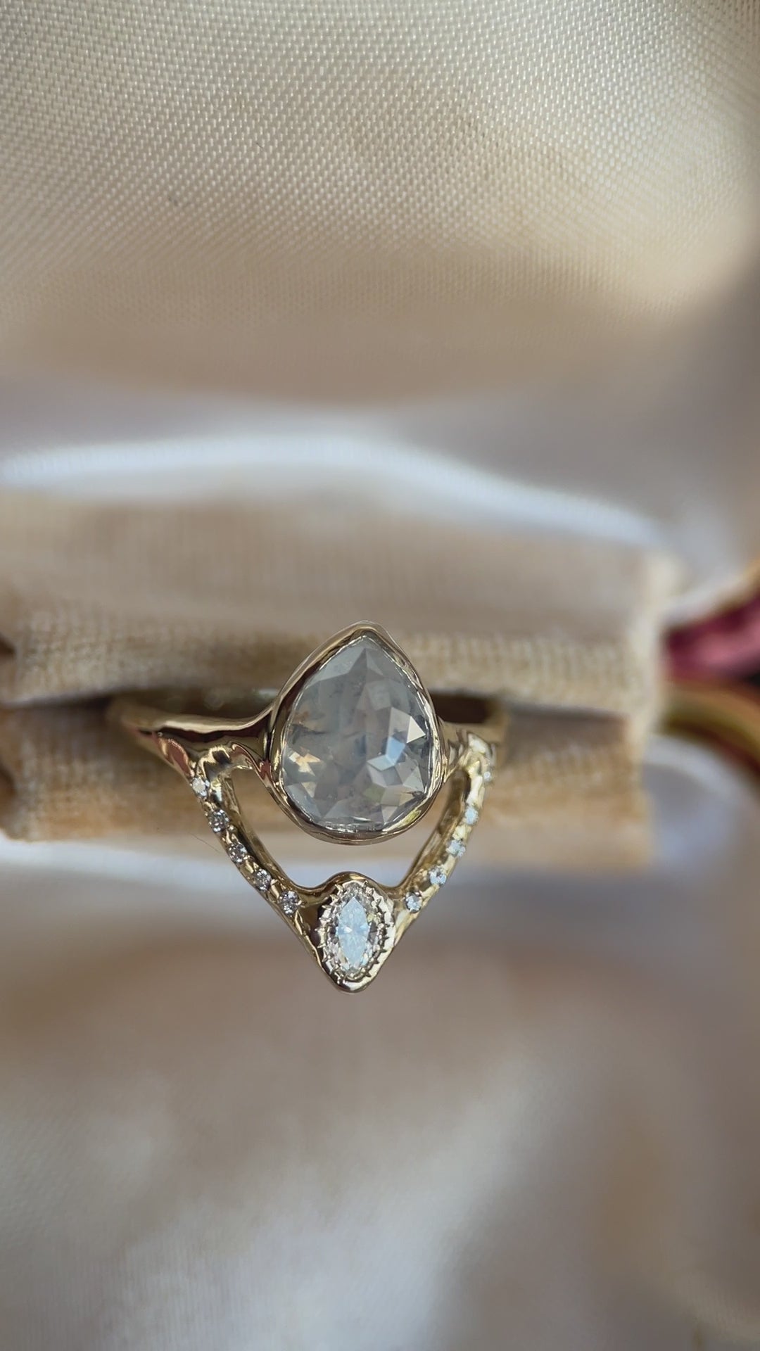 Reflections Ring | Opalescent Diamond, Diamonds, 14k Gold