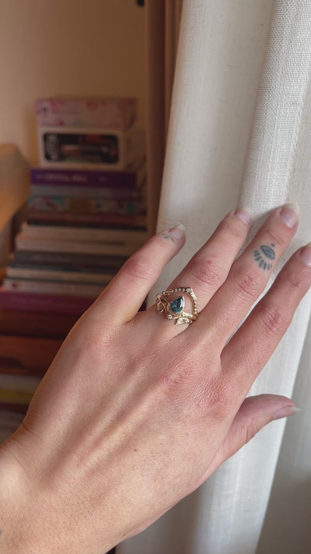 Reign of Light Ring | Montana Sapphire, Diamonds, 14k Gold