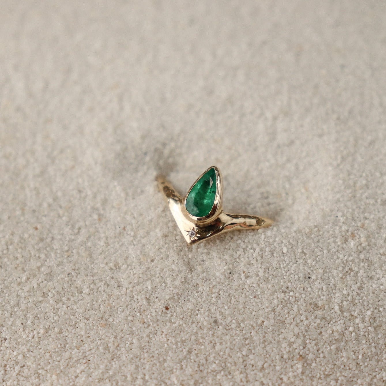 Emerald Reign of Light Ring II | Emerald, Diamond, 14k Gold