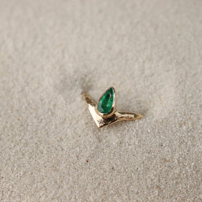 Emerald Reign of Light Ring II | Emerald, Diamond, 14k Gold